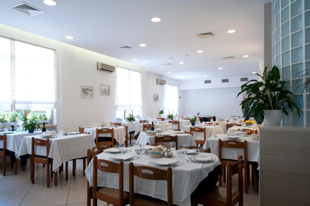 Hotel Mare Blu Francavilla Al Mare Exterior photo